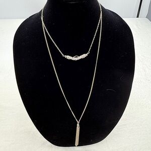 🚨3 for $15🚨 Bijoux Stella Necklace with Crystals and Metal Tassel in Gold Tone